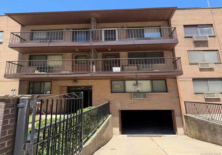 14223 38th Avenue, New York, NY, 1 Bedroom Bedrooms, 4 Rooms Rooms,1 BathroomBathrooms,Residential,For Rent,38th,0,1025817 14223 38th Avenue, New York, NY, 1 Bedroom Bedrooms, 4 Rooms Rooms,1 BathroomBathrooms,Residential,For Rent,38th,0,1025817