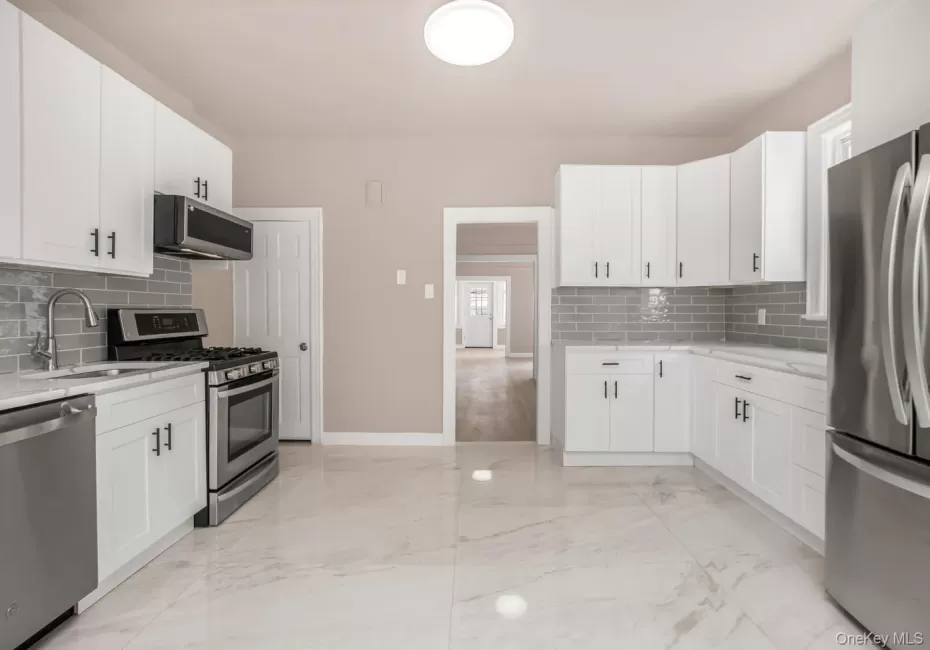 427 Taylor Avenue, New York, NY, 4 Bedrooms Bedrooms, 6 Rooms Rooms,2 BathroomsBathrooms,Residential,For Rent,Taylor,0,1026236 427 Taylor Avenue, New York, NY, 4 Bedrooms Bedrooms, 6 Rooms Rooms,2 BathroomsBathrooms,Residential,For Rent,Taylor,0,1026236