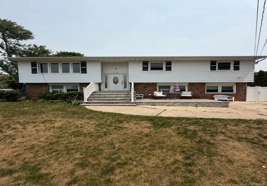 272 davenport, Babylon, NY, 2 Bedrooms Bedrooms, 5 Rooms Rooms,1 BathroomBathrooms,Residential Lease,For Rent,davenport,0,1026494 272 davenport, Babylon, NY, 2 Bedrooms Bedrooms, 5 Rooms Rooms,1 BathroomBathrooms,Residential Lease,For Rent,davenport,0,1026494
