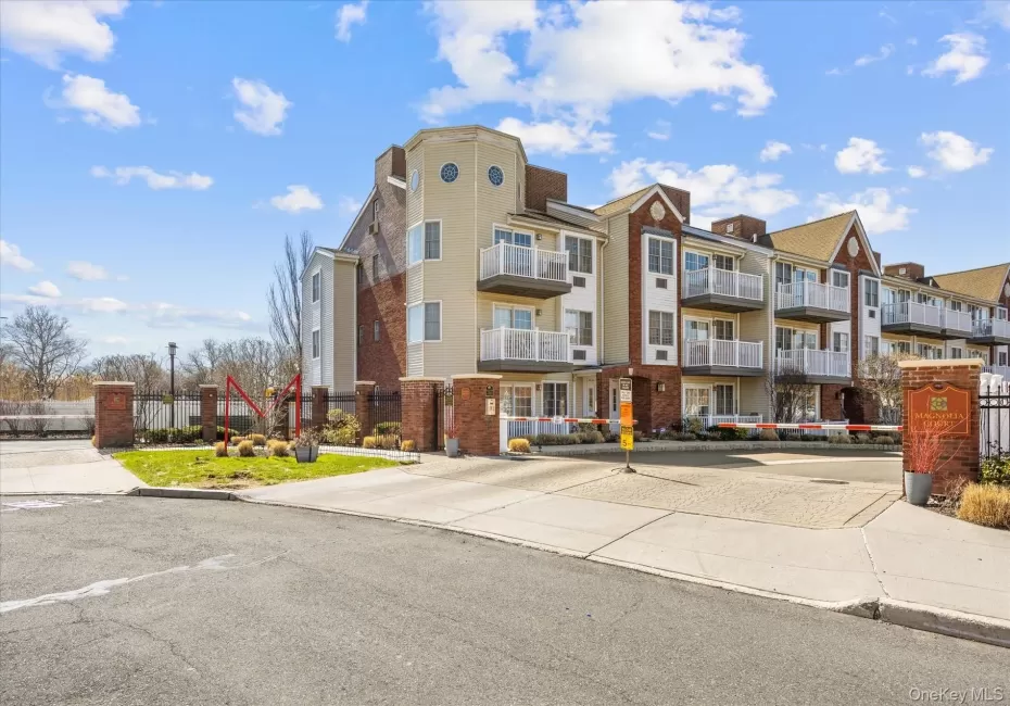 9428 Magnolia Court, New York, NY, 2 Bedrooms Bedrooms, 5 Rooms Rooms,2 BathroomsBathrooms,Residential,For Rent,Magnolia,0,976671 9428 Magnolia Court, New York, NY, 2 Bedrooms Bedrooms, 5 Rooms Rooms,2 BathroomsBathrooms,Residential,For Rent,Magnolia,0,976671