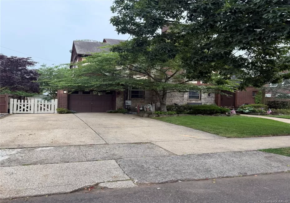 254 Argyle Street, Hempstead, NY, 4 Bedrooms Bedrooms, 7 Rooms Rooms,1 BathroomBathrooms,Residential,For Rent,Argyle,0,1024229 254 Argyle Street, Hempstead, NY, 4 Bedrooms Bedrooms, 7 Rooms Rooms,1 BathroomBathrooms,Residential,For Rent,Argyle,0,1024229