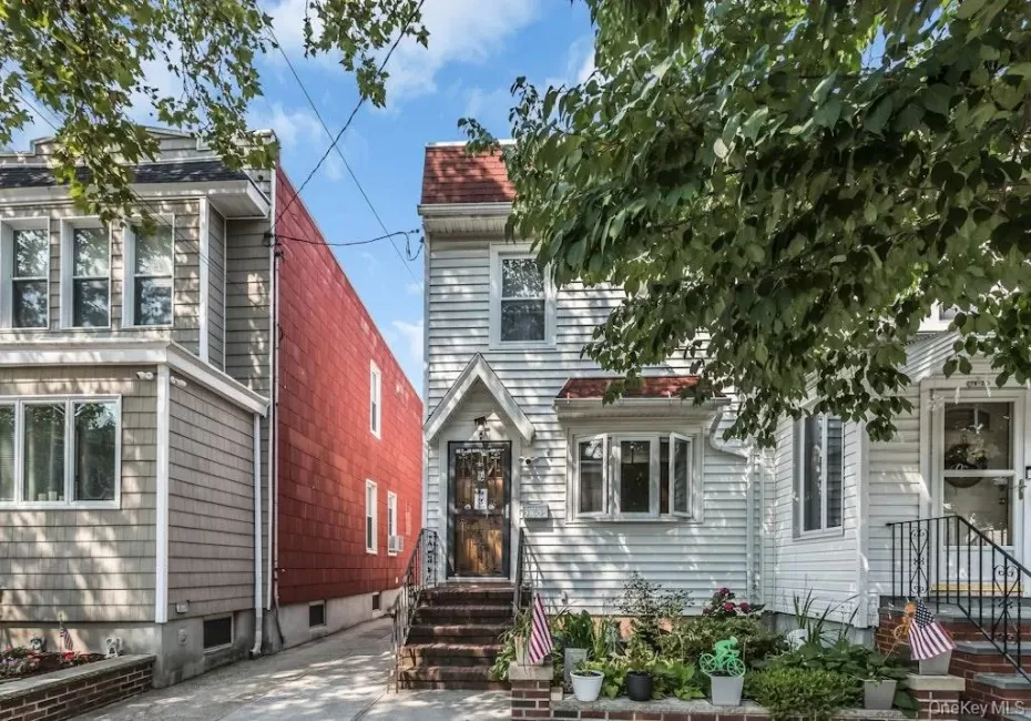 7822 79th Place, New York, NY, 3 Bedrooms Bedrooms, 6 Rooms Rooms,2 BathroomsBathrooms,Residential,For Rent,79th,0,1023492 7822 79th Place, New York, NY, 3 Bedrooms Bedrooms, 6 Rooms Rooms,2 BathroomsBathrooms,Residential,For Rent,79th,0,1023492