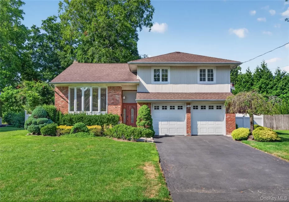 78 Sugar Maple Drive, North Hempstead, NY, 4 Bedrooms Bedrooms, 8 Rooms Rooms,2 BathroomsBathrooms,Residential,For Rent,Sugar Maple,0,1025811 78 Sugar Maple Drive, North Hempstead, NY, 4 Bedrooms Bedrooms, 8 Rooms Rooms,2 BathroomsBathrooms,Residential,For Rent,Sugar Maple,0,1025811