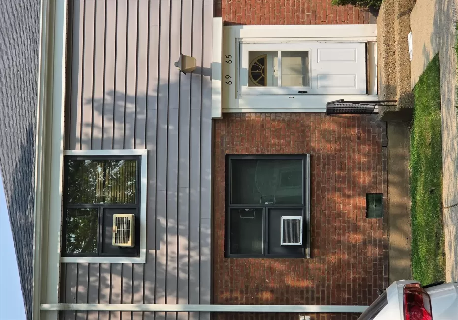 69-65 218th Street, New York, NY, 2 Bedrooms Bedrooms, 6 Rooms Rooms,1 BathroomBathrooms,Residential,For Rent,218th,0,1026351 69-65 218th Street, New York, NY, 2 Bedrooms Bedrooms, 6 Rooms Rooms,1 BathroomBathrooms,Residential,For Rent,218th,0,1026351