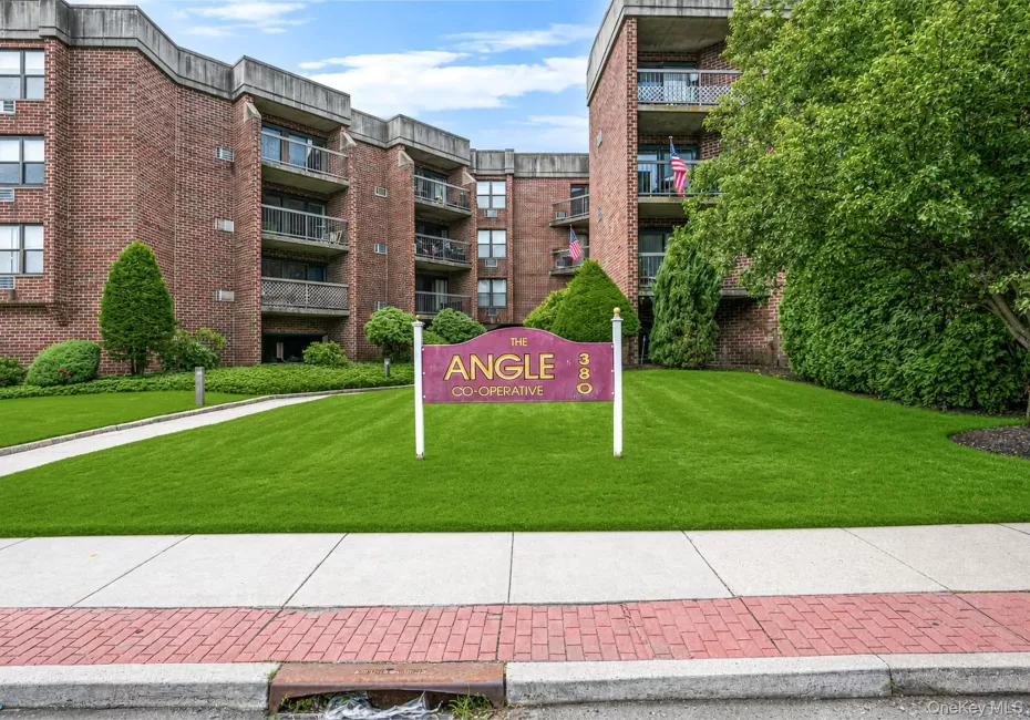 380 Fulton Street, Oyster Bay, NY, 1 Bedroom Bedrooms, 3 Rooms Rooms,1 BathroomBathrooms,Residential,For Rent,Fulton,0,1025600 380 Fulton Street, Oyster Bay, NY, 1 Bedroom Bedrooms, 3 Rooms Rooms,1 BathroomBathrooms,Residential,For Rent,Fulton,0,1025600