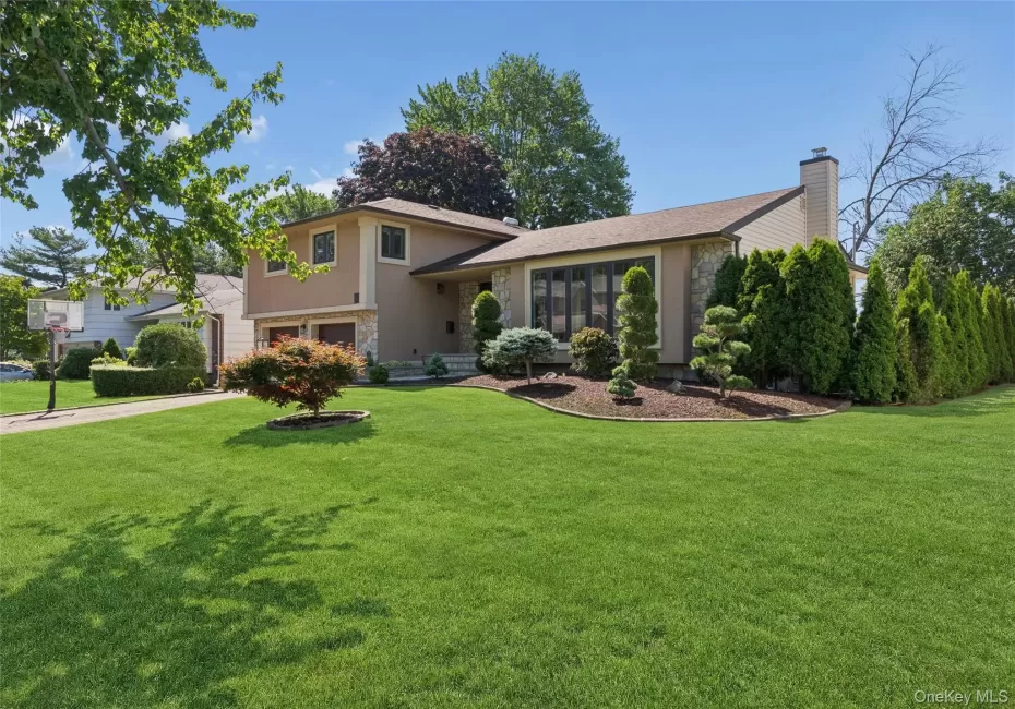 51 Dogwood Road, North Hempstead, NY, 4 Bedrooms Bedrooms, 7 Rooms Rooms,2 BathroomsBathrooms,Residential,For Rent,Dogwood,0,1024565 51 Dogwood Road, North Hempstead, NY, 4 Bedrooms Bedrooms, 7 Rooms Rooms,2 BathroomsBathrooms,Residential,For Rent,Dogwood,0,1024565