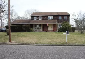 1 Durkee Lane, Brookhaven, NY, 4 Bedrooms Bedrooms, 11 Rooms Rooms,2 BathroomsBathrooms,Residential,For Rent,Durkee,0,1026549 1 Durkee Lane, Brookhaven, NY, 4 Bedrooms Bedrooms, 11 Rooms Rooms,2 BathroomsBathrooms,Residential,For Rent,Durkee,0,1026549