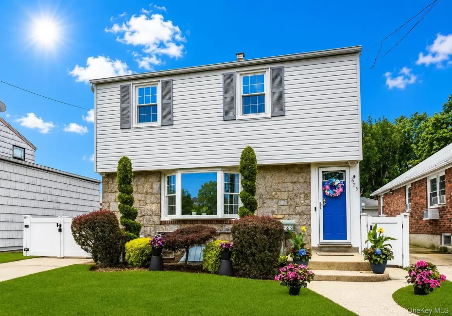 625 10th Street, Hempstead, NY, 3 Bedrooms Bedrooms, 6 Rooms Rooms,2 BathroomsBathrooms,Residential,For Rent,10th,0,1023264 625 10th Street, Hempstead, NY, 3 Bedrooms Bedrooms, 6 Rooms Rooms,2 BathroomsBathrooms,Residential,For Rent,10th,0,1023264