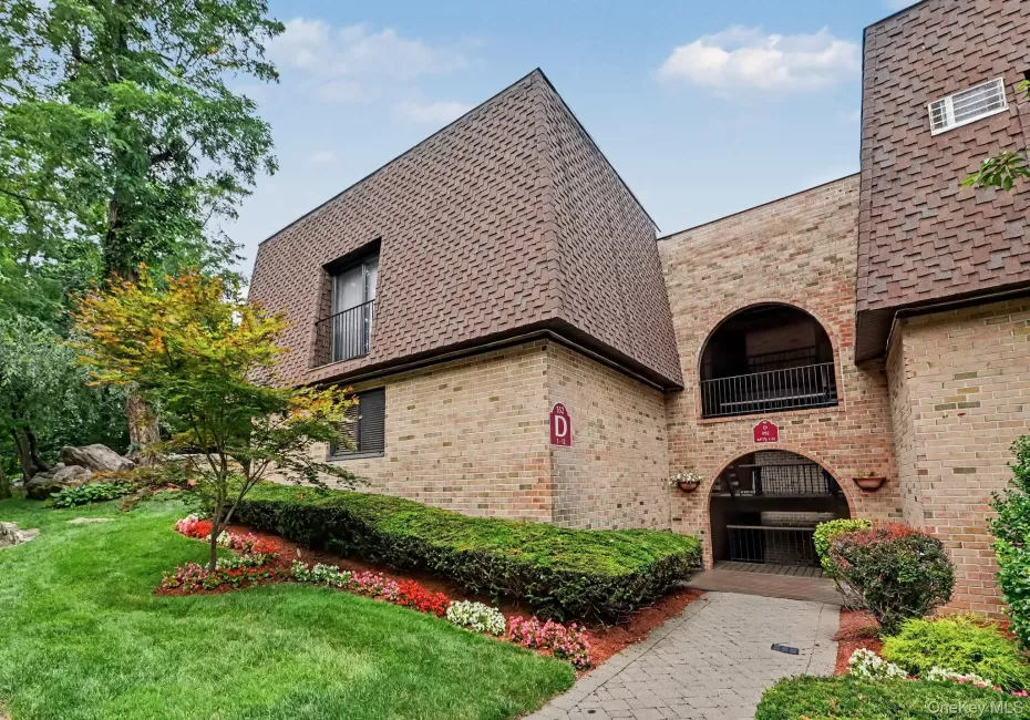 Brick entry. Brick entry.