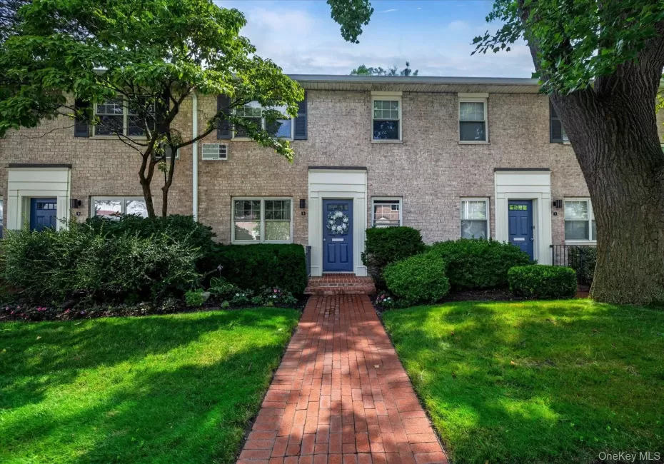 3 N. Lewis Place, Hempstead, NY, 1 Bedroom Bedrooms, 3 Rooms Rooms,1 BathroomBathrooms,Residential,For Rent,N. Lewis,0,1026454 3 N. Lewis Place, Hempstead, NY, 1 Bedroom Bedrooms, 3 Rooms Rooms,1 BathroomBathrooms,Residential,For Rent,N. Lewis,0,1026454