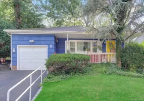 6 Hilton Court, Huntington, NY, 4 Bedrooms Bedrooms, 7 Rooms Rooms,3 BathroomsBathrooms,Residential,For Rent,Hilton,0,1026508 6 Hilton Court, Huntington, NY, 4 Bedrooms Bedrooms, 7 Rooms Rooms,3 BathroomsBathrooms,Residential,For Rent,Hilton,0,1026508