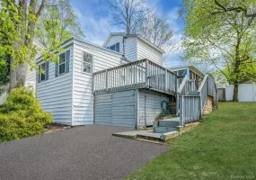 93 Maple Road, Smithtown, NY, 2 Bedrooms Bedrooms, 5 Rooms Rooms,1 BathroomBathrooms,Residential Lease,For Rent,Maple,0,1025389 93 Maple Road, Smithtown, NY, 2 Bedrooms Bedrooms, 5 Rooms Rooms,1 BathroomBathrooms,Residential Lease,For Rent,Maple,0,1025389