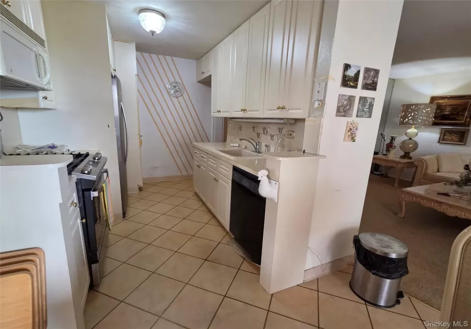 18-05 215th Street, New York, NY, 3 Bedrooms Bedrooms, 6 Rooms Rooms,2 BathroomsBathrooms,Residential,For Rent,215th,0,1025545 18-05 215th Street, New York, NY, 3 Bedrooms Bedrooms, 6 Rooms Rooms,2 BathroomsBathrooms,Residential,For Rent,215th,0,1025545
