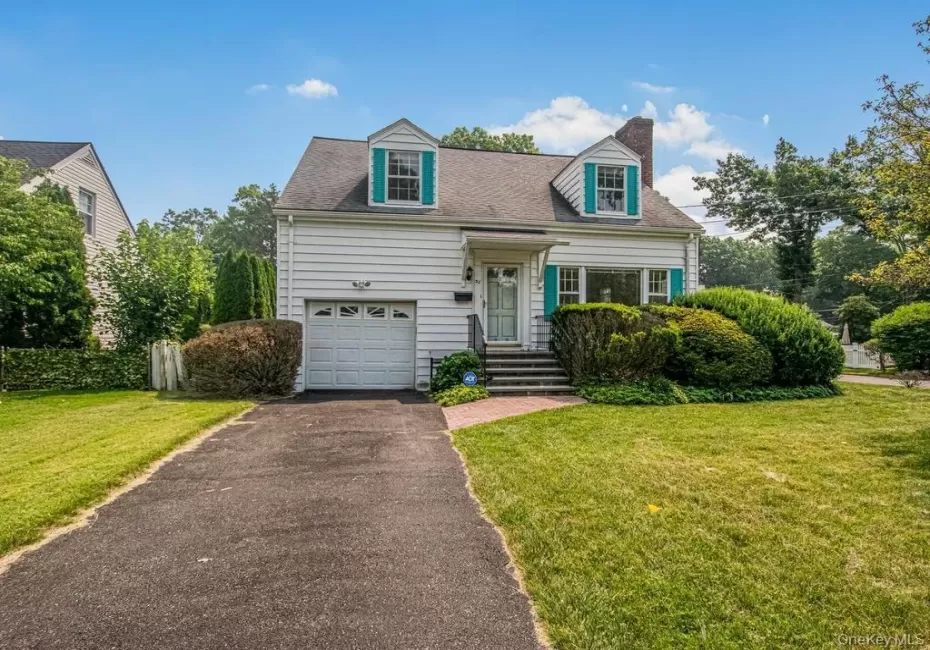 37 Poe Street, Greenburgh, NY, 3 Bedrooms Bedrooms, 8 Rooms Rooms,1 BathroomBathrooms,Residential,For Rent,Poe,0,1013998 37 Poe Street, Greenburgh, NY, 3 Bedrooms Bedrooms, 8 Rooms Rooms,1 BathroomBathrooms,Residential,For Rent,Poe,0,1013998