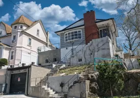 18 Arden Place, Yonkers, NY, 3 Bedrooms Bedrooms, 6 Rooms Rooms,2 BathroomsBathrooms,Residential,For Rent,Arden,0,1016600 18 Arden Place, Yonkers, NY, 3 Bedrooms Bedrooms, 6 Rooms Rooms,2 BathroomsBathrooms,Residential,For Rent,Arden,0,1016600