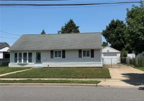 38 Island Street, Oyster Bay, NY, 3 Bedrooms Bedrooms, 6 Rooms Rooms,1 BathroomBathrooms,Residential Lease,For Rent,Island,0,1019739 38 Island Street, Oyster Bay, NY, 3 Bedrooms Bedrooms, 6 Rooms Rooms,1 BathroomBathrooms,Residential Lease,For Rent,Island,0,1019739