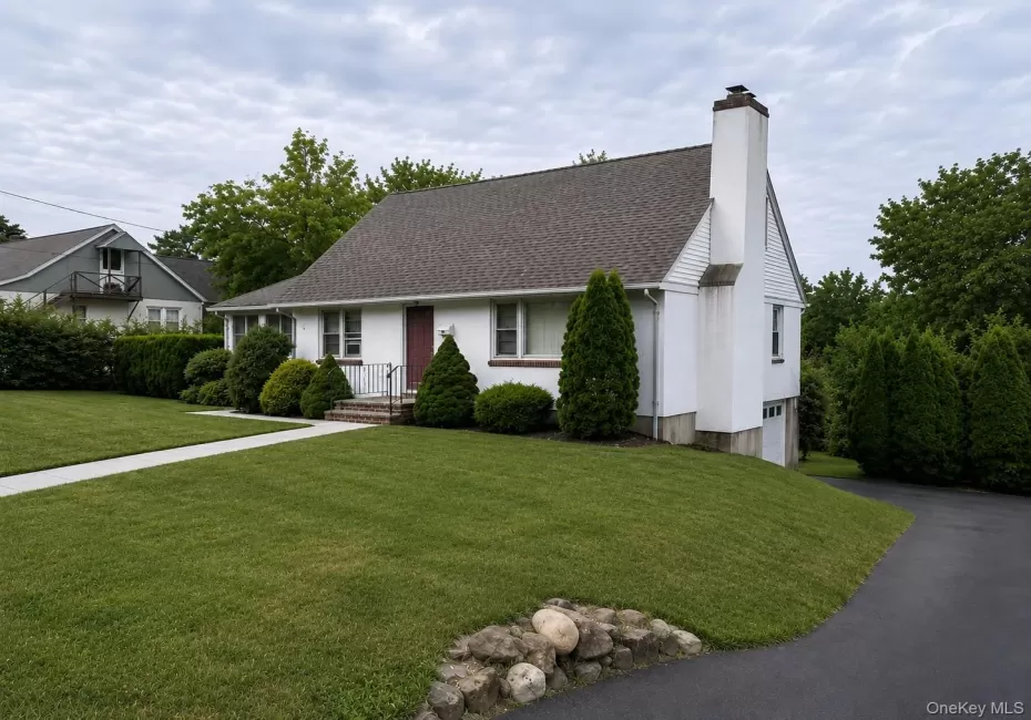135 Marietta Avenue, Mount Pleasant, NY, 4 Bedrooms Bedrooms, 7 Rooms Rooms,2 BathroomsBathrooms,Residential Lease,For Rent,Marietta,0,1021989 135 Marietta Avenue, Mount Pleasant, NY, 4 Bedrooms Bedrooms, 7 Rooms Rooms,2 BathroomsBathrooms,Residential Lease,For Rent,Marietta,0,1021989