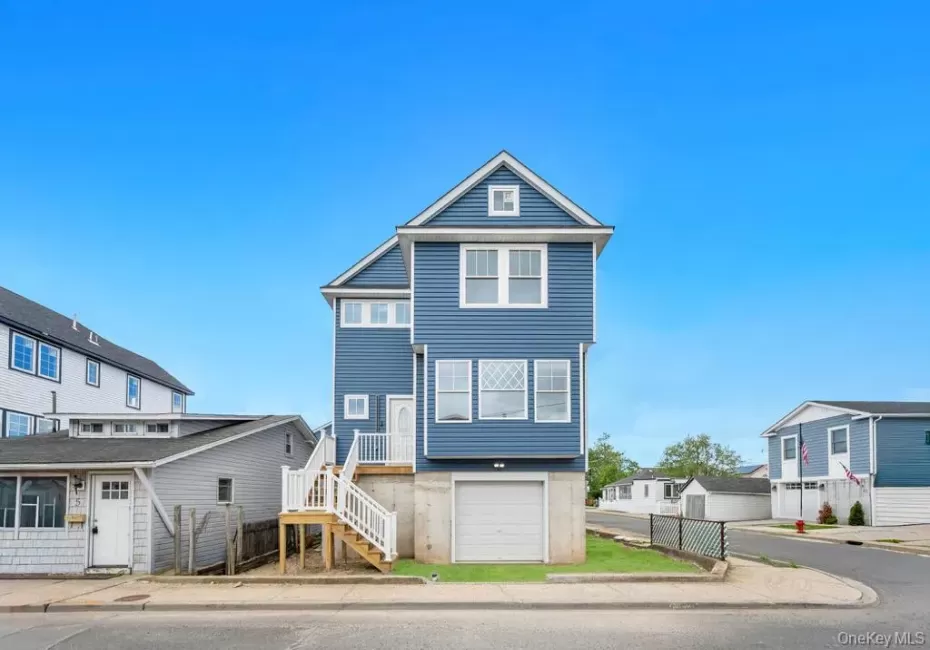 10 8th Avenue, Hempstead, NY, 4 Bedrooms Bedrooms, 8 Rooms Rooms,2 BathroomsBathrooms,Residential,For Rent,8th,0,1025152 10 8th Avenue, Hempstead, NY, 4 Bedrooms Bedrooms, 8 Rooms Rooms,2 BathroomsBathrooms,Residential,For Rent,8th,0,1025152