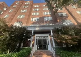 111-14 76th Avenue, New York, NY, 2 Rooms Rooms,1 BathroomBathrooms,Residential Lease,For Rent,76th,0,1025871 111-14 76th Avenue, New York, NY, 2 Rooms Rooms,1 BathroomBathrooms,Residential Lease,For Rent,76th,0,1025871