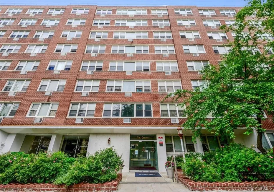 172-70 Highland Avenue, New York, NY, 1 Bedroom Bedrooms, 4 Rooms Rooms,1 BathroomBathrooms,Residential,For Rent,Highland,0,1024017 172-70 Highland Avenue, New York, NY, 1 Bedroom Bedrooms, 4 Rooms Rooms,1 BathroomBathrooms,Residential,For Rent,Highland,0,1024017