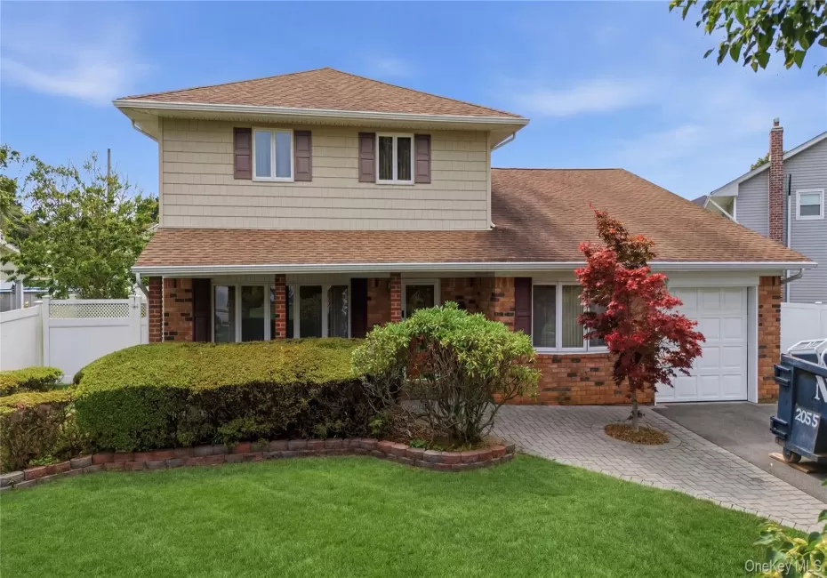 6 Navy Drive, Smithtown, NY, 4 Bedrooms Bedrooms, 7 Rooms Rooms,2 BathroomsBathrooms,Residential,For Rent,Navy,0,1026666 6 Navy Drive, Smithtown, NY, 4 Bedrooms Bedrooms, 7 Rooms Rooms,2 BathroomsBathrooms,Residential,For Rent,Navy,0,1026666