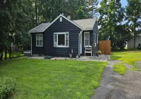 75 Birch Drive, Pine Plains, NY, 3 Bedrooms Bedrooms, 6 Rooms Rooms,1 BathroomBathrooms,Residential,For Rent,Birch,0,1026705 75 Birch Drive, Pine Plains, NY, 3 Bedrooms Bedrooms, 6 Rooms Rooms,1 BathroomBathrooms,Residential,For Rent,Birch,0,1026705