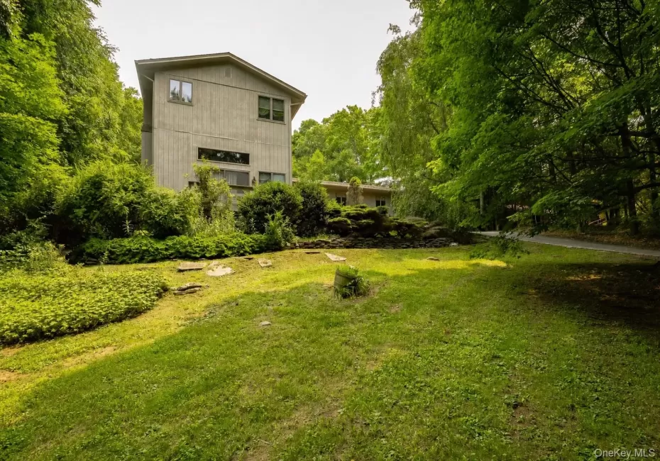 185 White Pond Road, East Fishkill, NY, 3 Bedrooms Bedrooms, 8 Rooms Rooms,2 BathroomsBathrooms,Residential,For Rent,White Pond,0,1026703 185 White Pond Road, East Fishkill, NY, 3 Bedrooms Bedrooms, 8 Rooms Rooms,2 BathroomsBathrooms,Residential,For Rent,White Pond,0,1026703