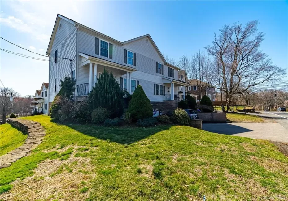35 Harrison Avenue, Harrison, NY, 3 Bedrooms Bedrooms, 10 Rooms Rooms,2 BathroomsBathrooms,Residential Lease,For Rent,Harrison,0,1026354 35 Harrison Avenue, Harrison, NY, 3 Bedrooms Bedrooms, 10 Rooms Rooms,2 BathroomsBathrooms,Residential Lease,For Rent,Harrison,0,1026354