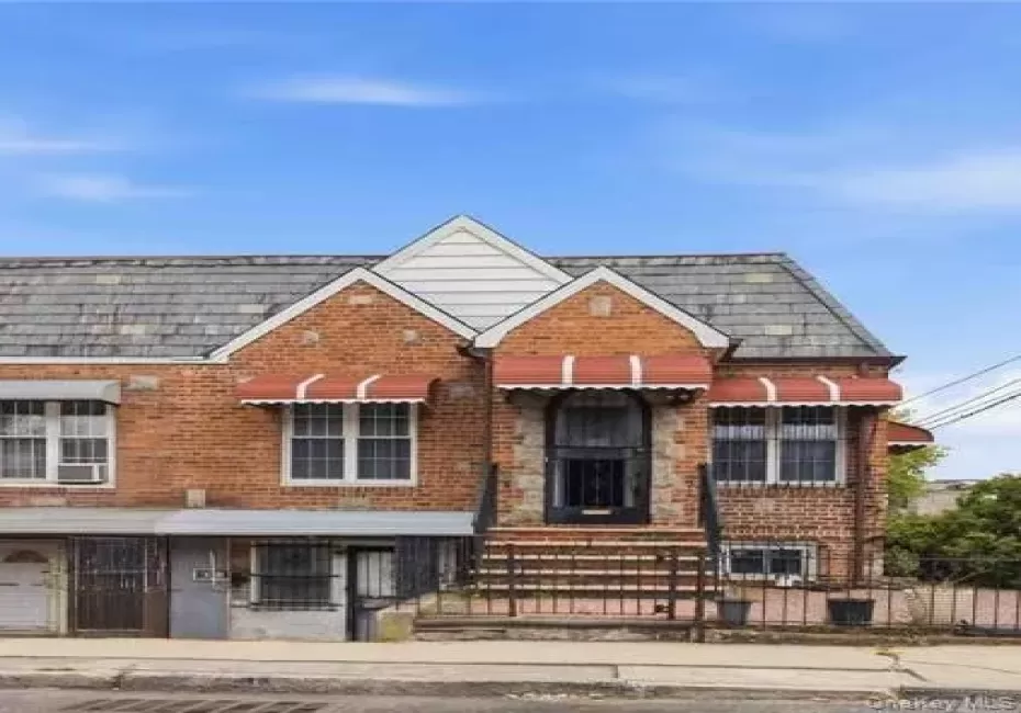 105-02 101st Road, New York, NY, 3 Bedrooms Bedrooms, 6 Rooms Rooms,1 BathroomBathrooms,Residential Lease,For Rent,101st,0,1026862 105-02 101st Road, New York, NY, 3 Bedrooms Bedrooms, 6 Rooms Rooms,1 BathroomBathrooms,Residential Lease,For Rent,101st,0,1026862