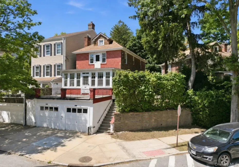 5633 Post Road, New York, NY, 3 Bedrooms Bedrooms, 9 Rooms Rooms,1 BathroomBathrooms,Residential,For Rent,Post,0,1023363 5633 Post Road, New York, NY, 3 Bedrooms Bedrooms, 9 Rooms Rooms,1 BathroomBathrooms,Residential,For Rent,Post,0,1023363