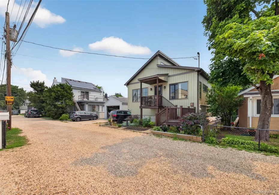 6 Howard Road, Oyster Bay, NY, 2 Bedrooms Bedrooms, 5 Rooms Rooms,3 BathroomsBathrooms,Residential,For Rent,Howard,0,1026338 6 Howard Road, Oyster Bay, NY, 2 Bedrooms Bedrooms, 5 Rooms Rooms,3 BathroomsBathrooms,Residential,For Rent,Howard,0,1026338