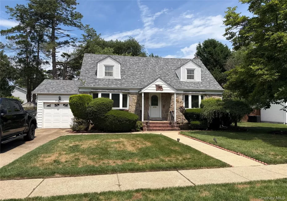 87 Parkway Drive, North Hempstead, NY, 4 Bedrooms Bedrooms, 7 Rooms Rooms,2 BathroomsBathrooms,Residential,For Rent,Parkway,0,1024804 87 Parkway Drive, North Hempstead, NY, 4 Bedrooms Bedrooms, 7 Rooms Rooms,2 BathroomsBathrooms,Residential,For Rent,Parkway,0,1024804