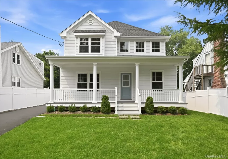 47 Central Parkway, Huntington, NY, 4 Bedrooms Bedrooms, 7 Rooms Rooms,2 BathroomsBathrooms,Residential,For Rent,Central,0,1026940 47 Central Parkway, Huntington, NY, 4 Bedrooms Bedrooms, 7 Rooms Rooms,2 BathroomsBathrooms,Residential,For Rent,Central,0,1026940