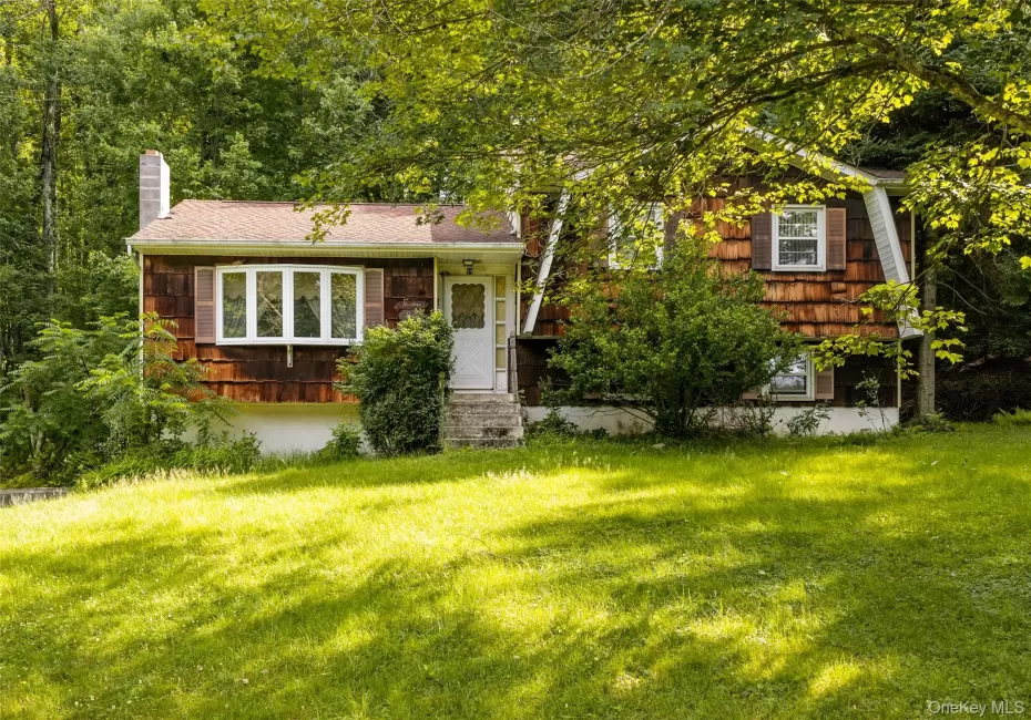 84 Railroad Avenue, Fallsburg, NY, 3 Bedrooms Bedrooms, 5 Rooms Rooms,1 BathroomBathrooms,Residential,For Rent,Railroad,0,1025011 84 Railroad Avenue, Fallsburg, NY, 3 Bedrooms Bedrooms, 5 Rooms Rooms,1 BathroomBathrooms,Residential,For Rent,Railroad,0,1025011