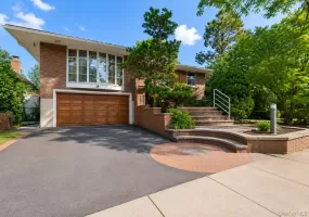 561 Golf Drive, Hempstead, NY, 5 Bedrooms Bedrooms, 11 Rooms Rooms,3 BathroomsBathrooms,Residential,For Rent,Golf,0,1026832 561 Golf Drive, Hempstead, NY, 5 Bedrooms Bedrooms, 11 Rooms Rooms,3 BathroomsBathrooms,Residential,For Rent,Golf,0,1026832
