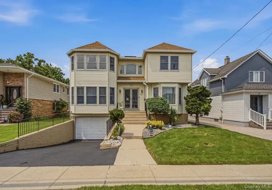 91 Macgregor Avenue, North Hempstead, NY, 4 Bedrooms Bedrooms, 9 Rooms Rooms,2 BathroomsBathrooms,Residential,For Rent,Macgregor,0,1024186 91 Macgregor Avenue, North Hempstead, NY, 4 Bedrooms Bedrooms, 9 Rooms Rooms,2 BathroomsBathrooms,Residential,For Rent,Macgregor,0,1024186