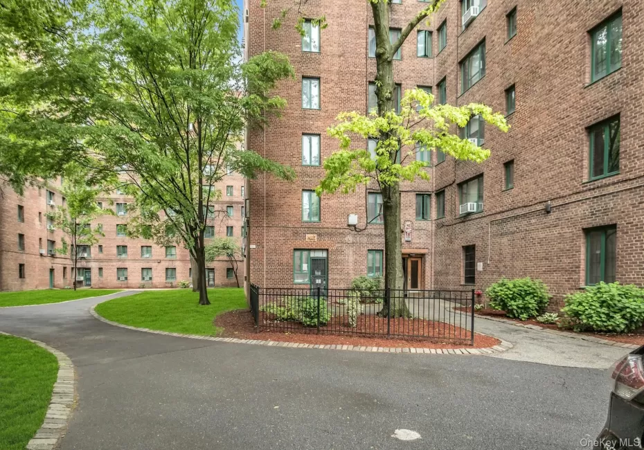 1579 Metropolitan Avenue, New York, NY, 2 Bedrooms Bedrooms, 5 Rooms Rooms,1 BathroomBathrooms,Residential,For Rent,Metropolitan,0,1027013 1579 Metropolitan Avenue, New York, NY, 2 Bedrooms Bedrooms, 5 Rooms Rooms,1 BathroomBathrooms,Residential,For Rent,Metropolitan,0,1027013