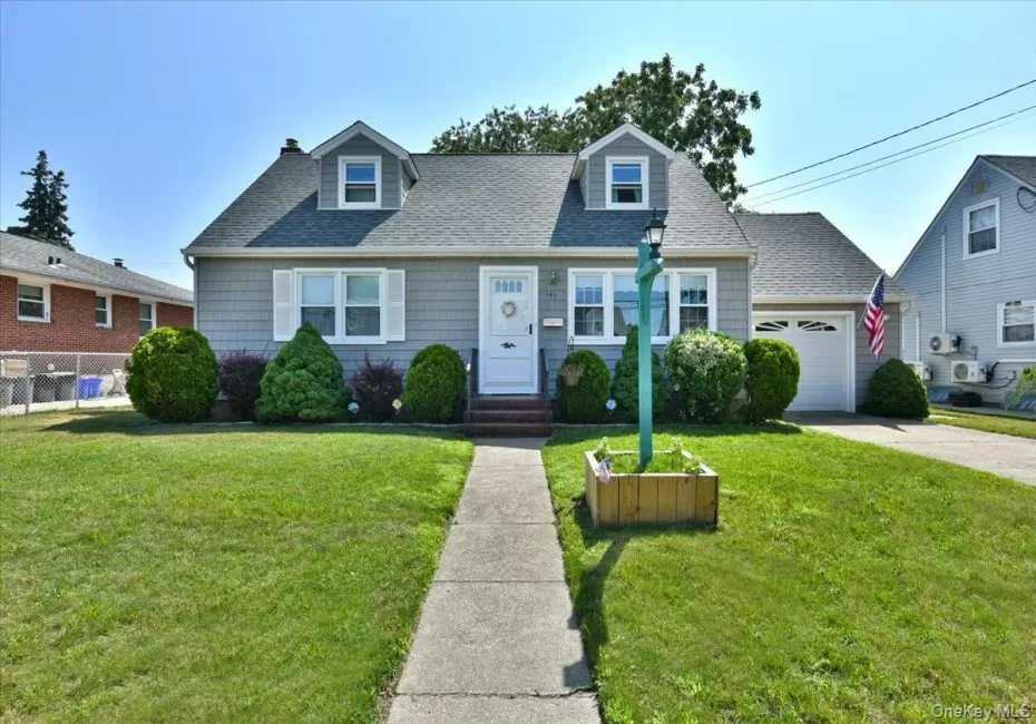 145 Benedict Avenue, Hempstead, NY, 3 Bedrooms Bedrooms, 6 Rooms Rooms,1 BathroomBathrooms,Residential,For Rent,Benedict,0,1027139 145 Benedict Avenue, Hempstead, NY, 3 Bedrooms Bedrooms, 6 Rooms Rooms,1 BathroomBathrooms,Residential,For Rent,Benedict,0,1027139
