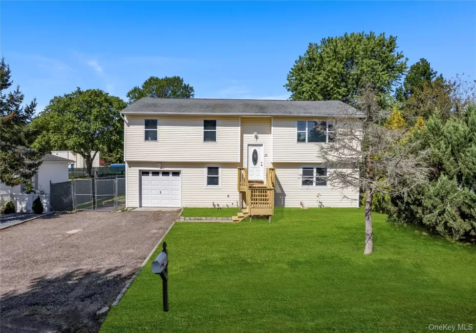 25 Marshall Street, Brookhaven, NY, 6 Bedrooms Bedrooms, 11 Rooms Rooms,2 BathroomsBathrooms,Residential,For Rent,Marshall,0,1027229 25 Marshall Street, Brookhaven, NY, 6 Bedrooms Bedrooms, 11 Rooms Rooms,2 BathroomsBathrooms,Residential,For Rent,Marshall,0,1027229