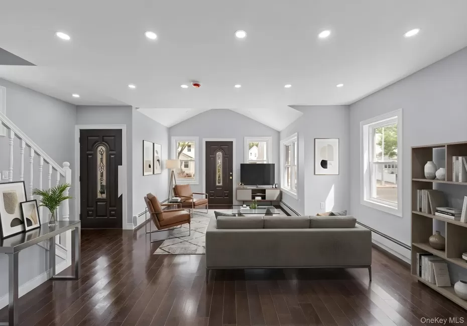 13344 118th Street, New York, NY, 8 Bedrooms Bedrooms, 15 Rooms Rooms,4 BathroomsBathrooms,Residential,For Rent,118th,0,1027225 13344 118th Street, New York, NY, 8 Bedrooms Bedrooms, 15 Rooms Rooms,4 BathroomsBathrooms,Residential,For Rent,118th,0,1027225