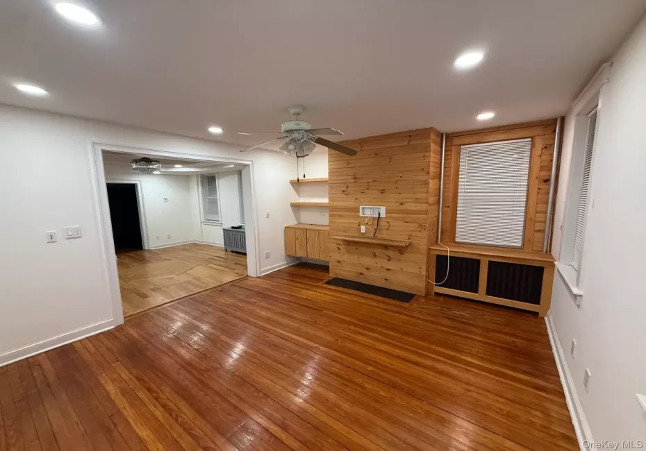 149 Kingsbridge Road, Mount Vernon, NY, 3 Bedrooms Bedrooms, 5 Rooms Rooms,1 BathroomBathrooms,Residential Lease,For Rent,Kingsbridge,0,1027286 149 Kingsbridge Road, Mount Vernon, NY, 3 Bedrooms Bedrooms, 5 Rooms Rooms,1 BathroomBathrooms,Residential Lease,For Rent,Kingsbridge,0,1027286