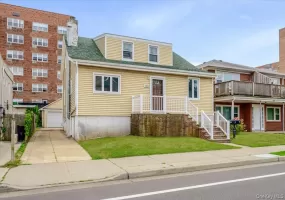 450 Broadway, Long Beach, NY, 3 Bedrooms Bedrooms, 6 Rooms Rooms,1 BathroomBathrooms,Residential Lease,For Rent,Broadway,0,1027266 450 Broadway, Long Beach, NY, 3 Bedrooms Bedrooms, 6 Rooms Rooms,1 BathroomBathrooms,Residential Lease,For Rent,Broadway,0,1027266