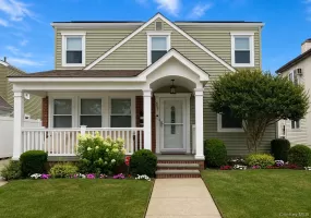 547 Walnut Street, Long Beach, NY, 1 Bedroom Bedrooms, 5 Rooms Rooms,1 BathroomBathrooms,Residential Lease,For Rent,Walnut,0,1027468 547 Walnut Street, Long Beach, NY, 1 Bedroom Bedrooms, 5 Rooms Rooms,1 BathroomBathrooms,Residential Lease,For Rent,Walnut,0,1027468