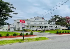 210 Elm Street, New Rochelle, NY, 3 Bedrooms Bedrooms, 5 Rooms Rooms,2 BathroomsBathrooms,Residential Lease,For Rent,Elm,0,1022923 210 Elm Street, New Rochelle, NY, 3 Bedrooms Bedrooms, 5 Rooms Rooms,2 BathroomsBathrooms,Residential Lease,For Rent,Elm,0,1022923