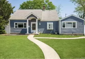 17 Vista Lane, Hempstead, NY, 4 Bedrooms Bedrooms, 5 Rooms Rooms,1 BathroomBathrooms,Residential Lease,For Rent,Vista,0,1027347 17 Vista Lane, Hempstead, NY, 4 Bedrooms Bedrooms, 5 Rooms Rooms,1 BathroomBathrooms,Residential Lease,For Rent,Vista,0,1027347