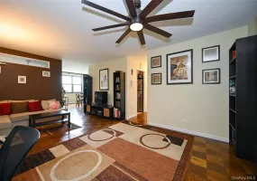 61-20 Grand Central Parkway, New York, NY, 3 Bedrooms Bedrooms, 6 Rooms Rooms,2 BathroomsBathrooms,Residential Lease,For Rent,Grand Central,0,984737 61-20 Grand Central Parkway, New York, NY, 3 Bedrooms Bedrooms, 6 Rooms Rooms,2 BathroomsBathrooms,Residential Lease,For Rent,Grand Central,0,984737