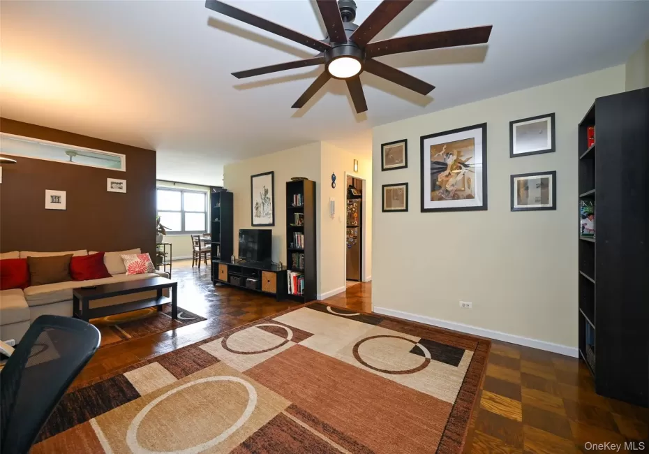 61-20 Grand Central Parkway, New York, NY, 3 Bedrooms Bedrooms, 6 Rooms Rooms,2 BathroomsBathrooms,Residential Lease,For Rent,Grand Central,0,984737 61-20 Grand Central Parkway, New York, NY, 3 Bedrooms Bedrooms, 6 Rooms Rooms,2 BathroomsBathrooms,Residential Lease,For Rent,Grand Central,0,984737