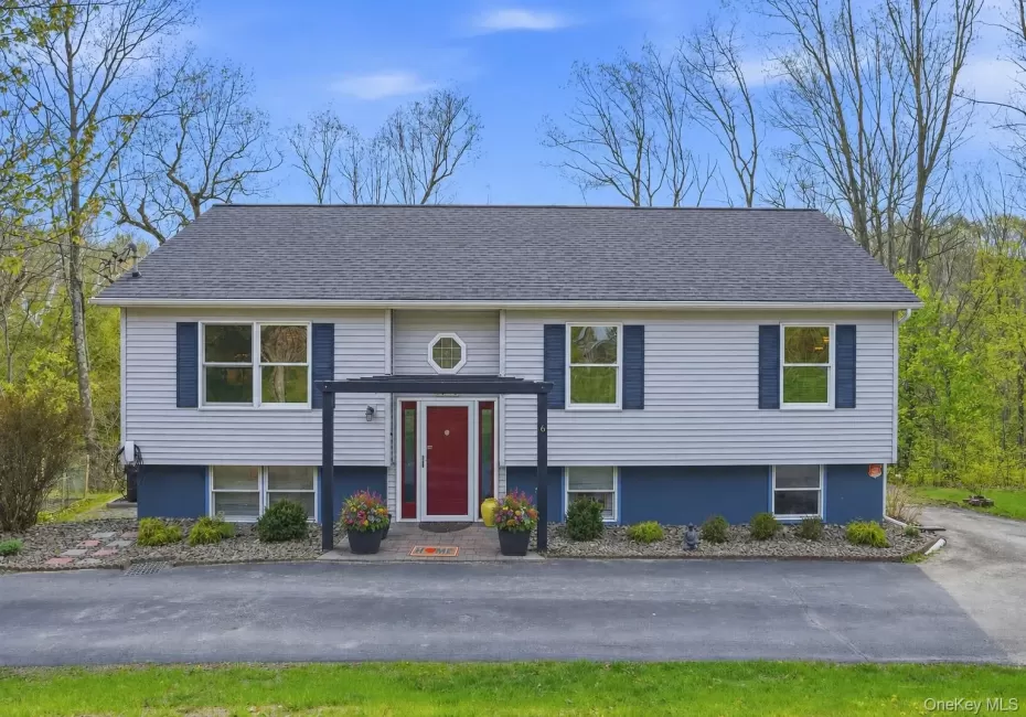 The exterior of this legal dual space home is both inviting and functional, designed to complement its versatile layout. Set on a spacious lot, the home features a well-maintained façade with attractive siding, mature landscaping, and a welcoming front entrance. The exterior of this legal dual space home is both inviting and functional, designed to complement its versatile layout. Set on a spacious lot, the home features a well-maintained façade with attractive siding, mature landscaping, and a welcoming front entrance.