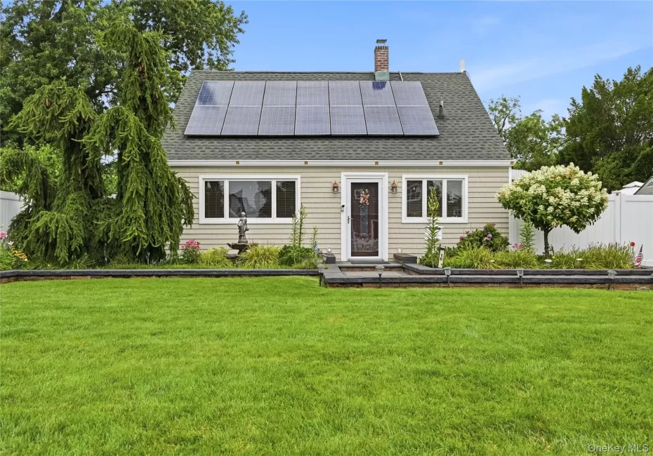 16 Harrow Lane, Hempstead, NY, 3 Bedrooms Bedrooms, 7 Rooms Rooms,2 BathroomsBathrooms,Residential,For Rent,Harrow,0,1010363 16 Harrow Lane, Hempstead, NY, 3 Bedrooms Bedrooms, 7 Rooms Rooms,2 BathroomsBathrooms,Residential,For Rent,Harrow,0,1010363