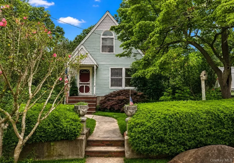 24 Grove Road, Brookhaven, NY, 3 Bedrooms Bedrooms, 5 Rooms Rooms,2 BathroomsBathrooms,Residential,For Rent,Grove,0,1027053 24 Grove Road, Brookhaven, NY, 3 Bedrooms Bedrooms, 5 Rooms Rooms,2 BathroomsBathrooms,Residential,For Rent,Grove,0,1027053